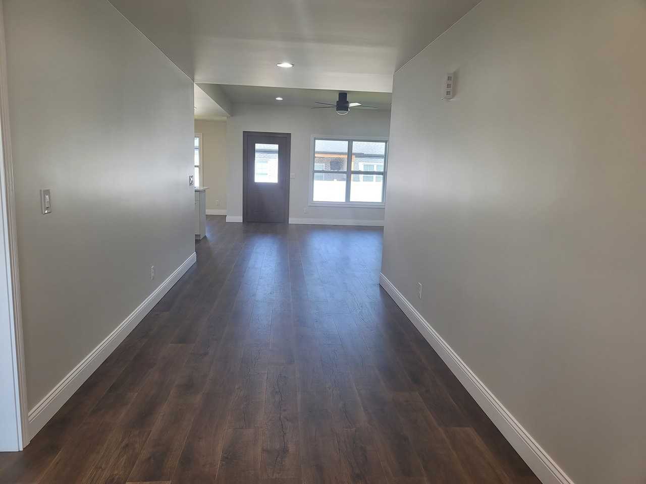 3611 Sand Dr - Photo 4 of 19