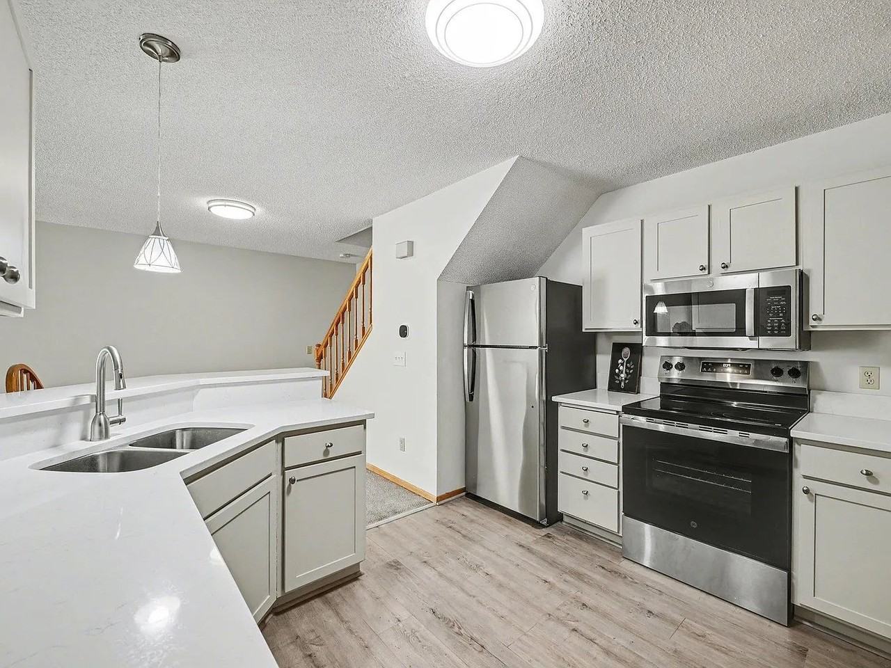 3749 5th Ave S - Photo 3 of 11