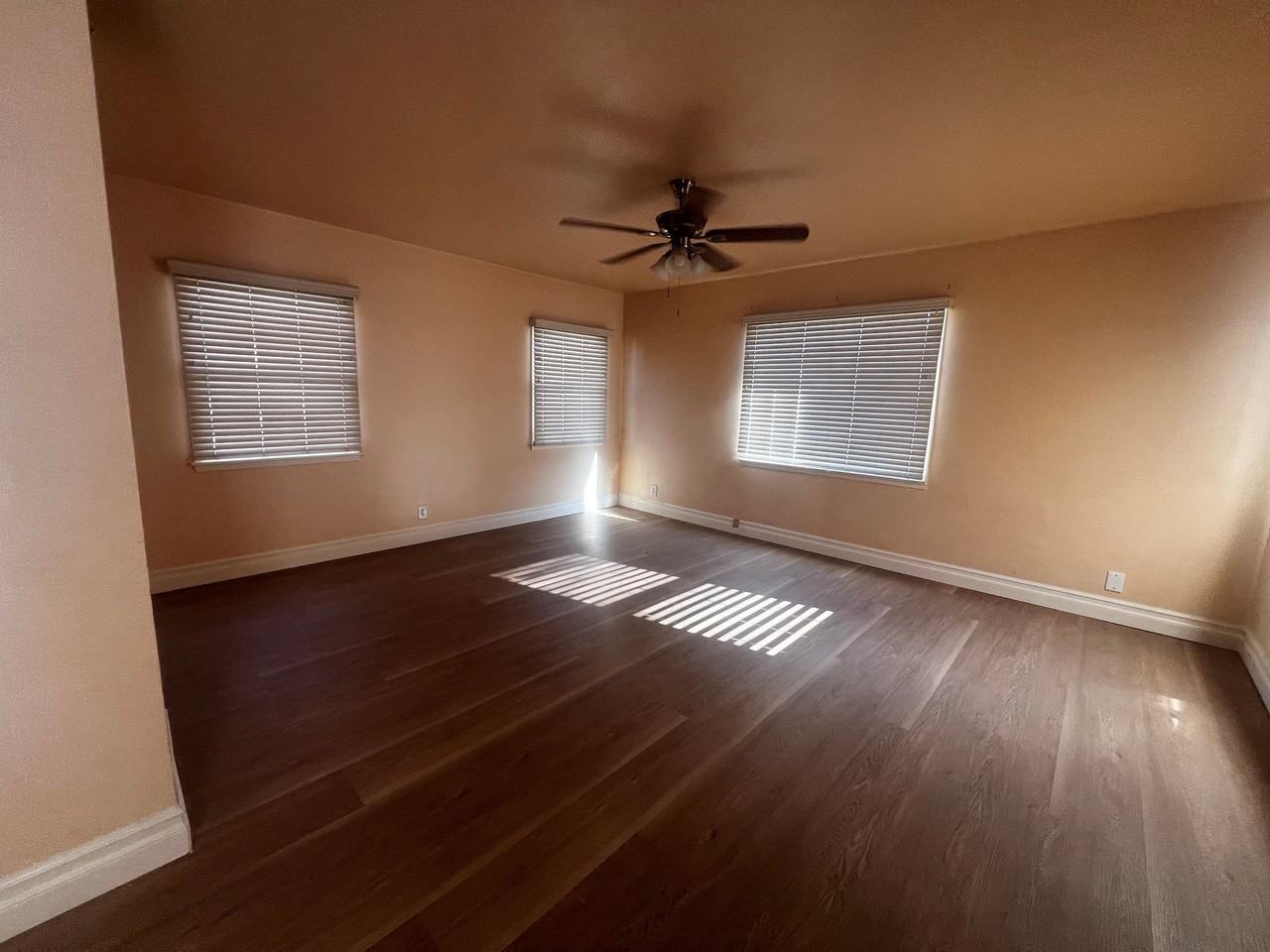 303 Chestnut St #1-2 - Photo 2 of 9