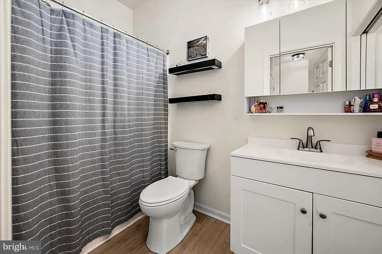 4702 Summer Brook Way #G - Photo 7 of 11