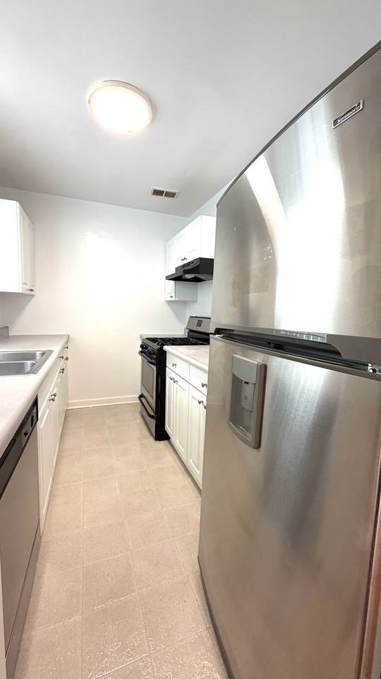 5826 Gregory Ave #6 - Photo 6 of 13