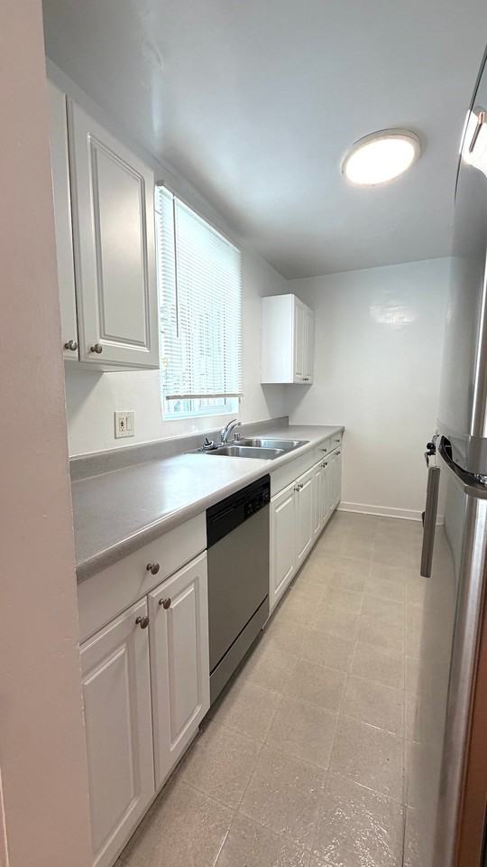 5826 Gregory Ave #6 - Photo 7 of 13