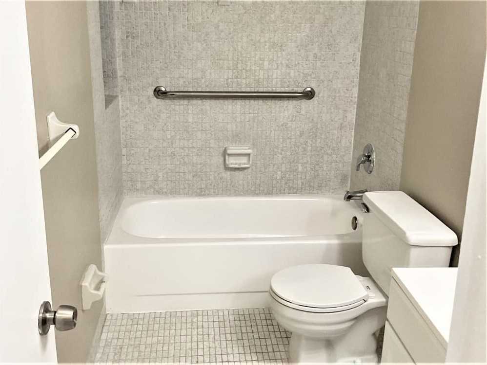 11729 Sw 122nd Ave - Photo 2 of 7