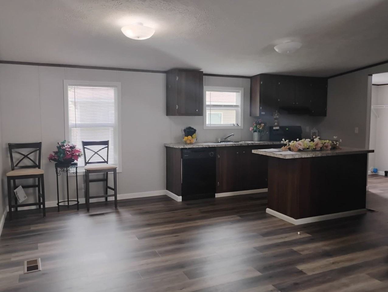 166 Elm Dr - Photo 3 of 10