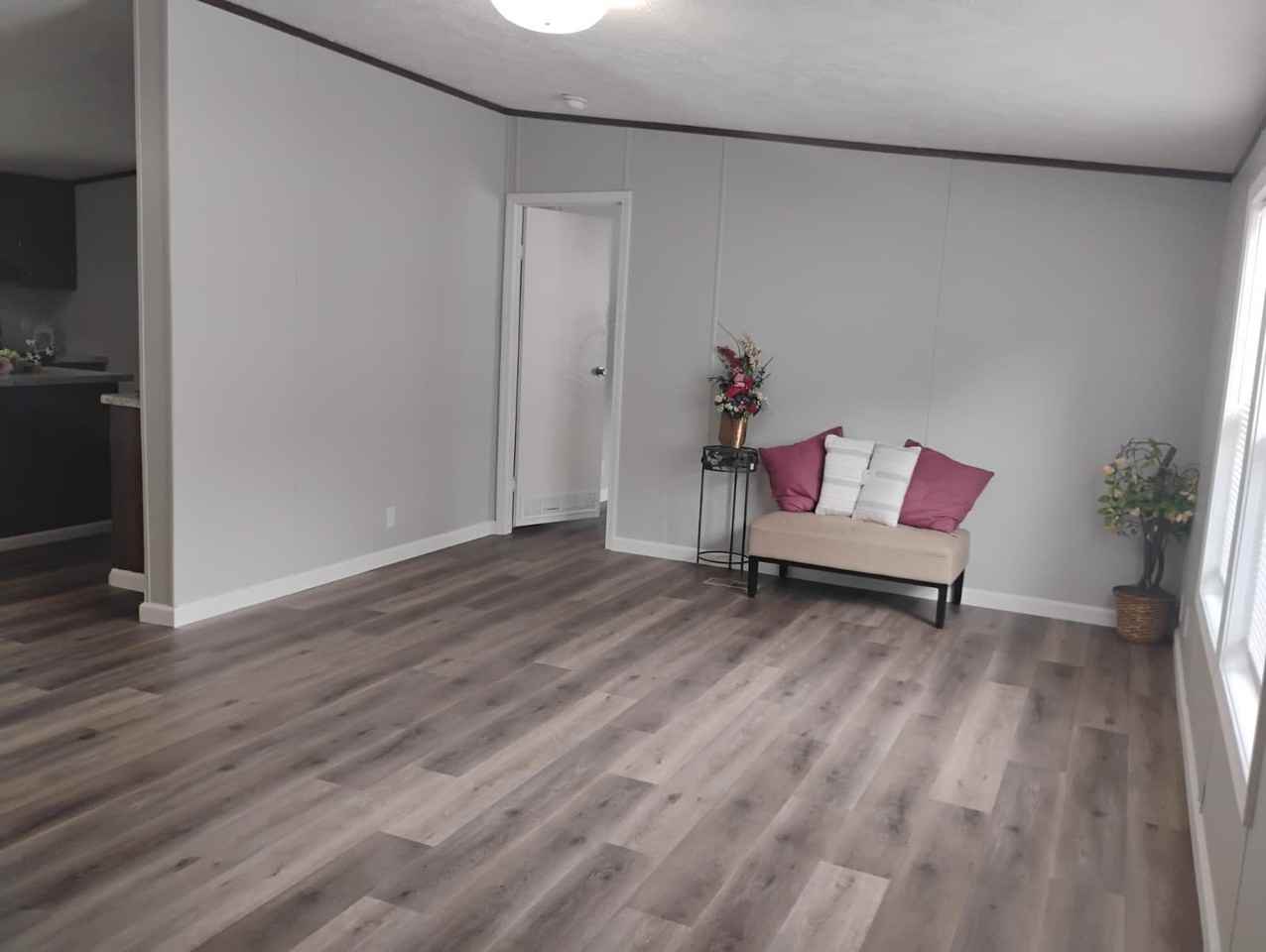 166 Elm Dr - Photo 5 of 10