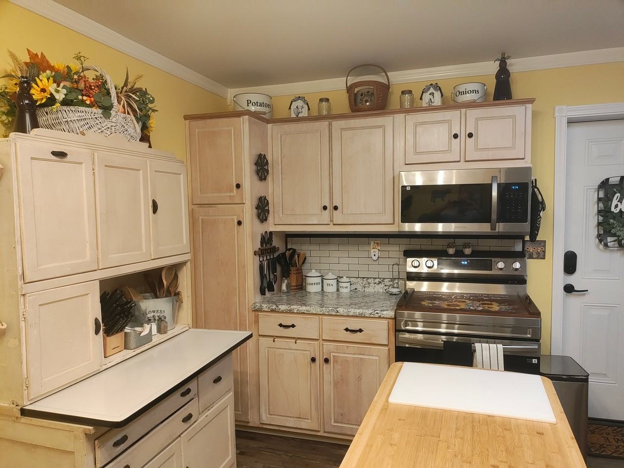 1820 Countryside Dr #1 - Photo 4 of 18