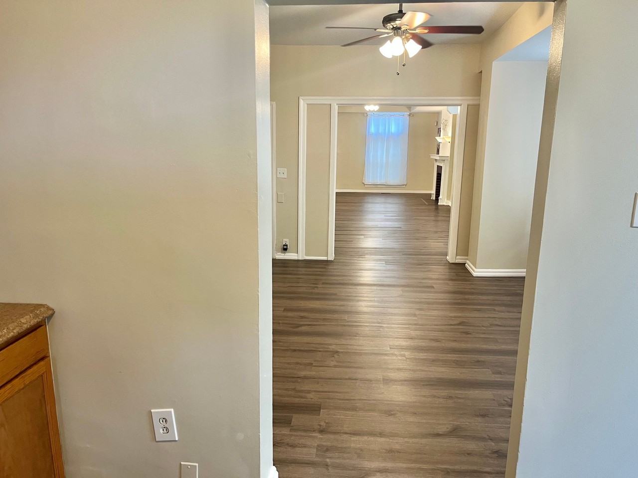 800 N Luzerne Ave - Photo 6 of 14