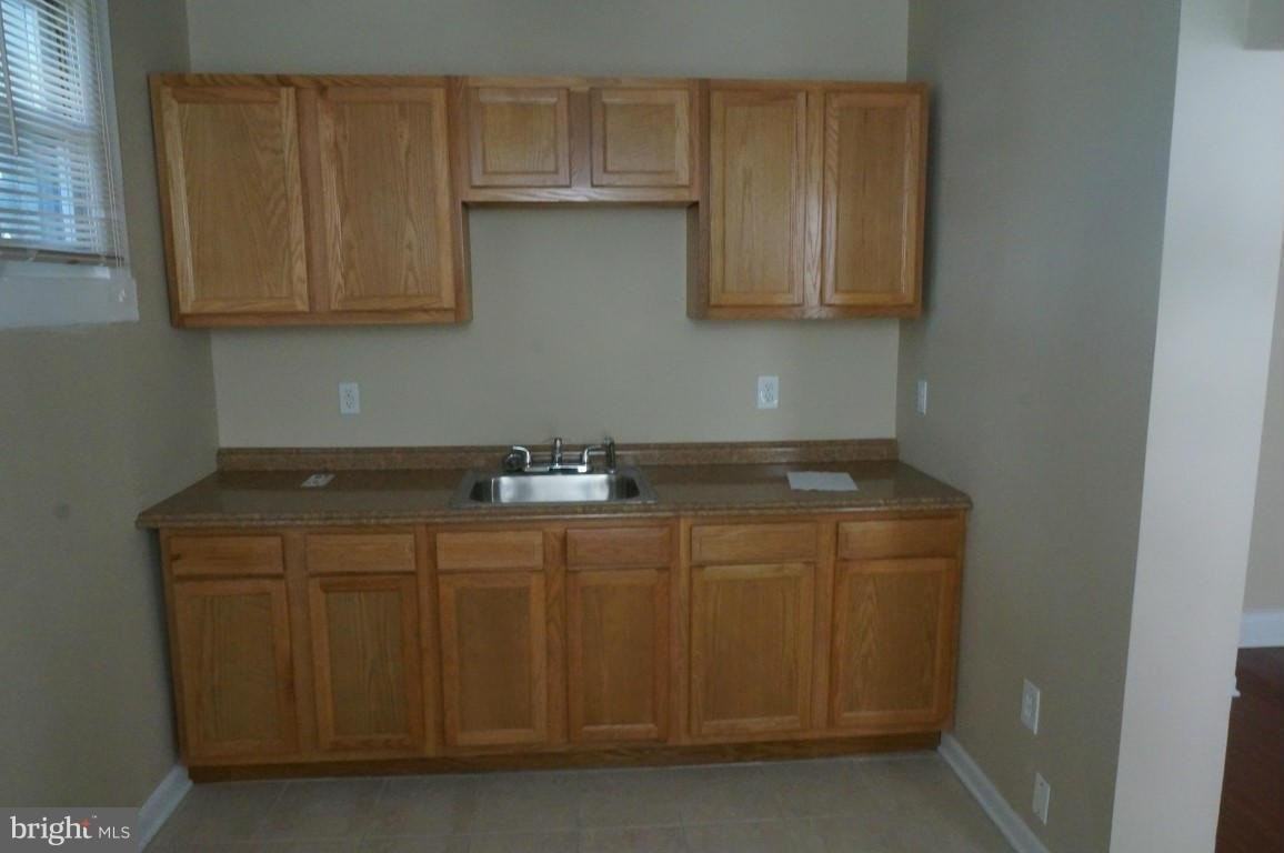 800 N Luzerne Ave - Photo 7 of 14