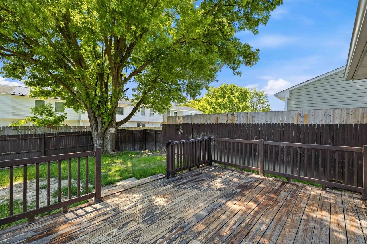 4195 Burningtree Rd - Photo 6 of 36