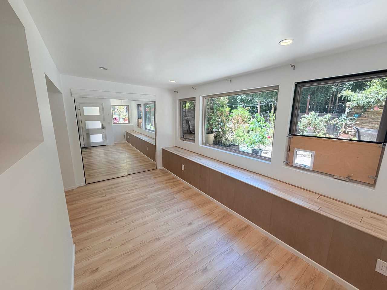 3243 Malcolm Ave - Photo 2 of 12