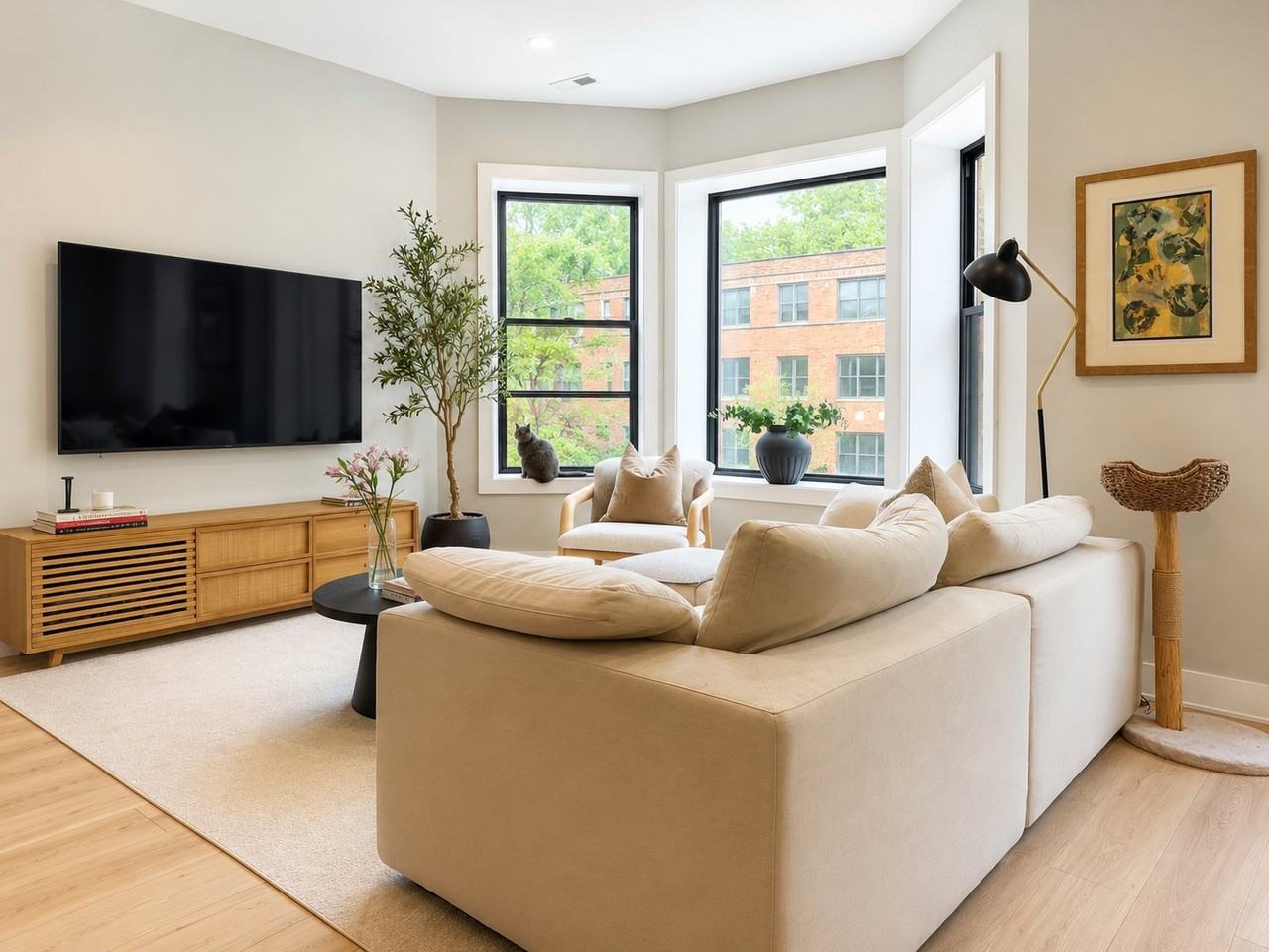 1309 N Rockwell St #2 - Photo 6 of 20