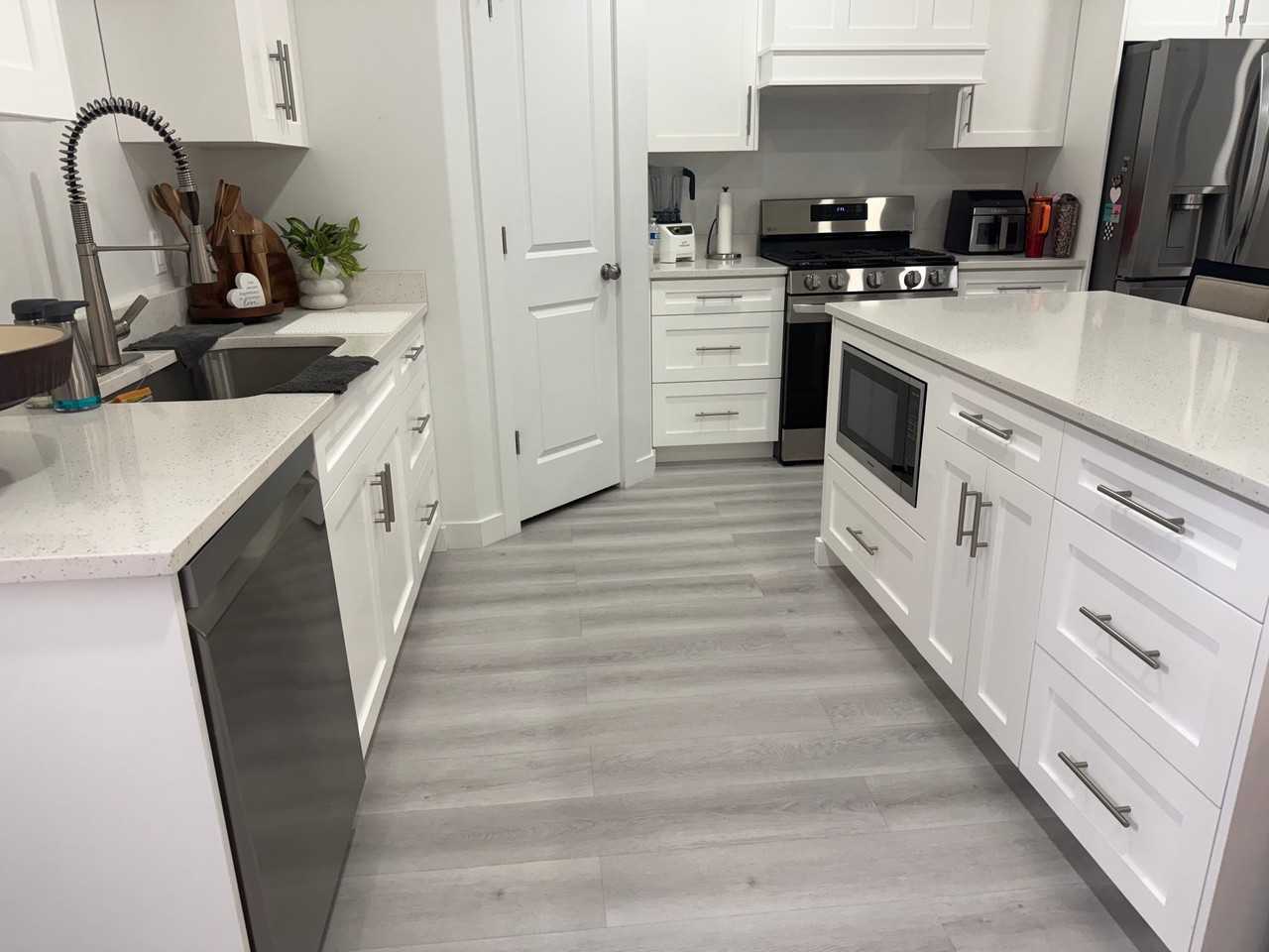 1663 E Thorpe Dr - Photo 3 of 15