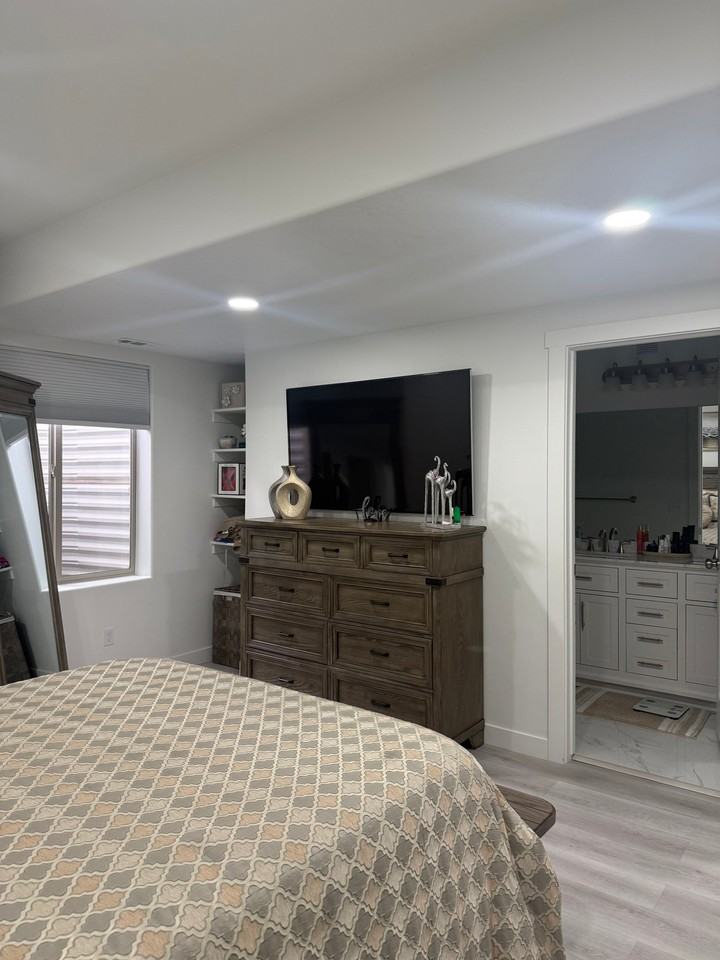 1663 E Thorpe Dr - Photo 5 of 15