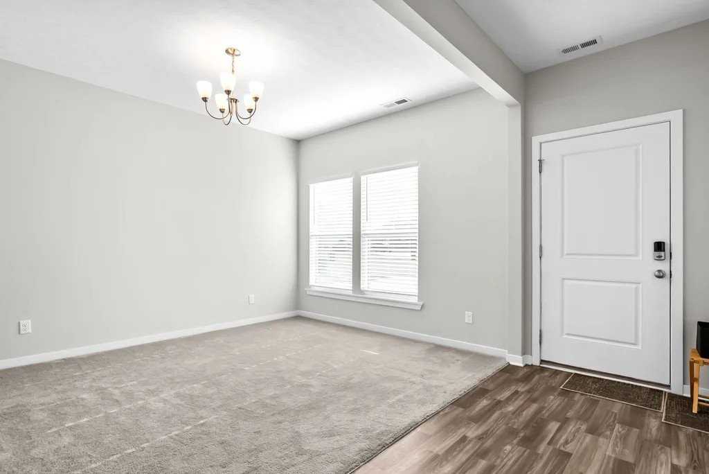 367 Birchwood Dr - Photo 2 of 20