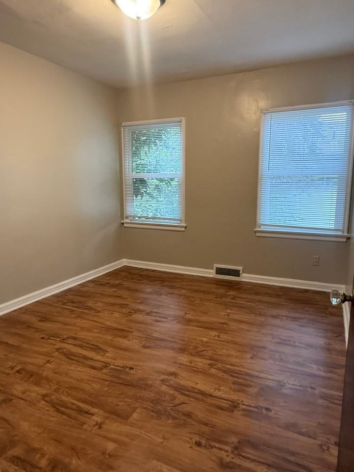 1603 E Rudisill Blvd - Photo 7 of 7