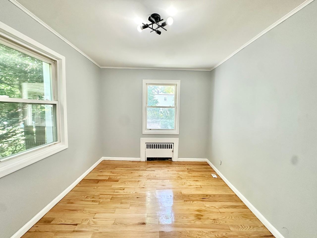 352 E 7th Ave - Photo 6 of 15