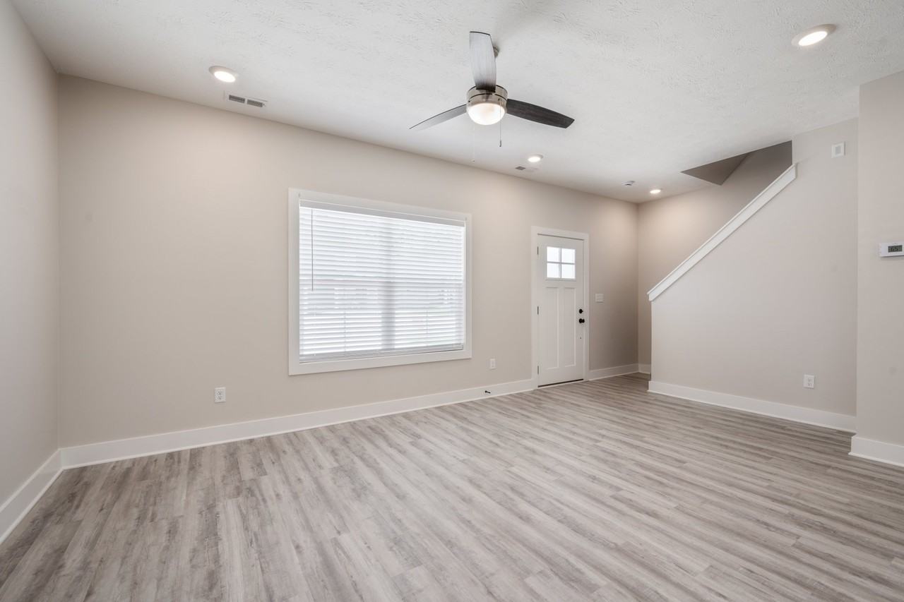 1026 Sweet Amy Way - Photo 5 of 19