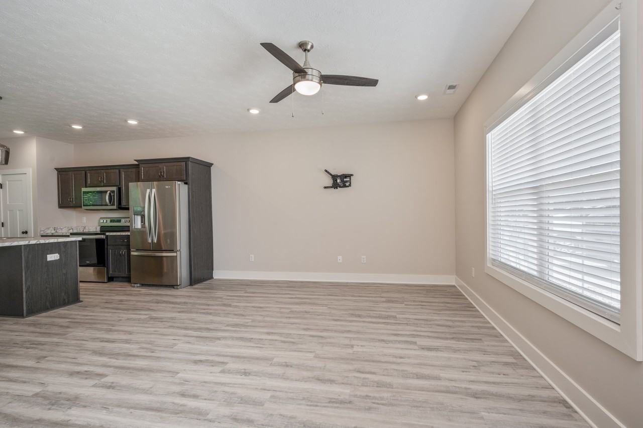 1026 Sweet Amy Way - Photo 6 of 19