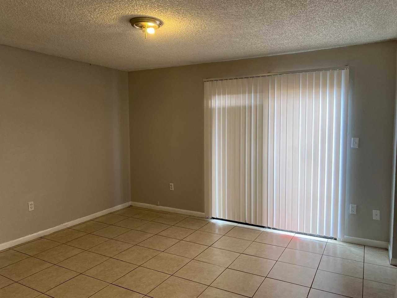 3873 Janeen Cir - Photo 3 of 9