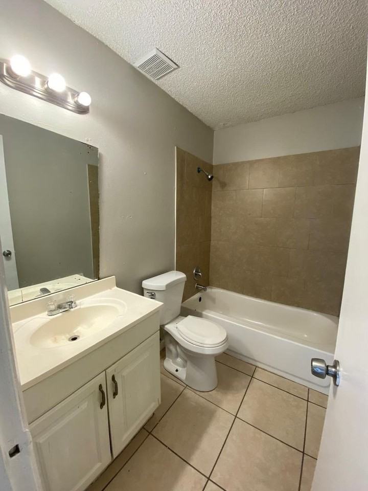 3873 Janeen Cir - Photo 7 of 9