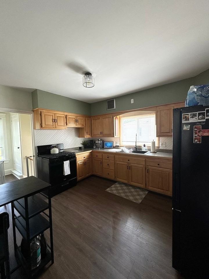 300 N 60th St - Photo 5 of 14