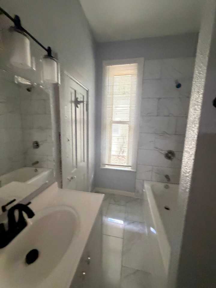 1215 Racine St - Photo 6 of 6