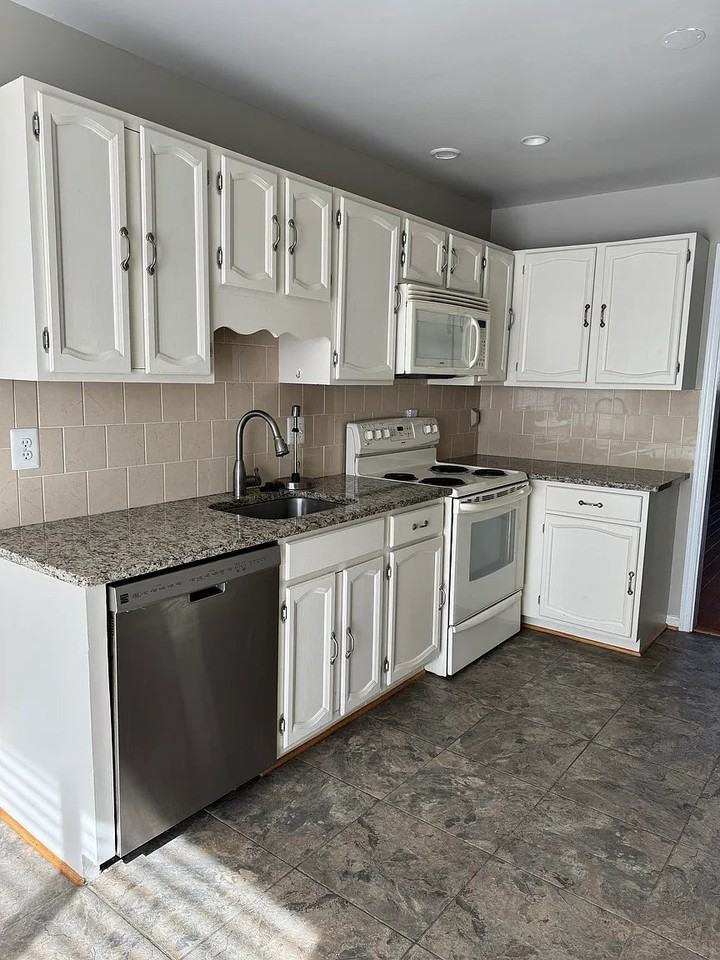 9515 Duffer Way - Photo 5 of 20
