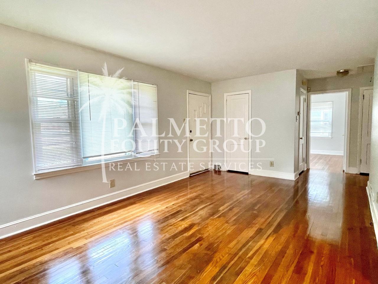 908 Glenwood Ave - Photo 3 of 9