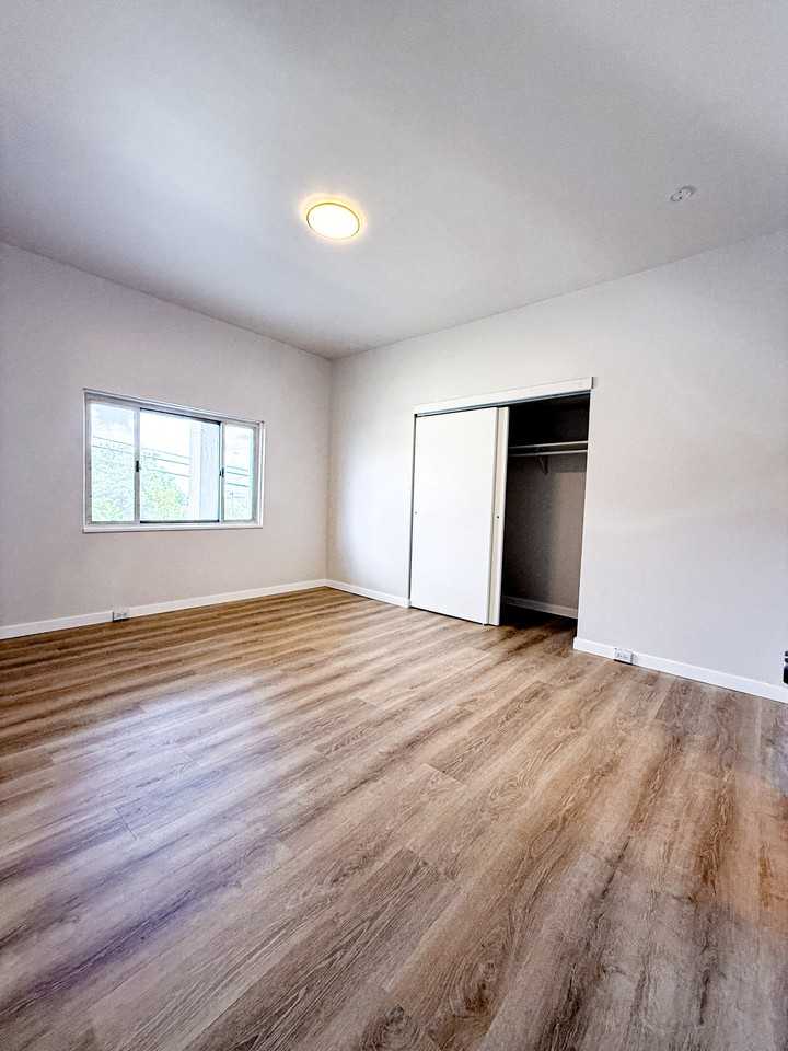 1404 Wareman Ave #2 - Photo 4 of 8