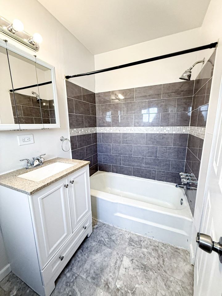 1404 Wareman Ave #2 - Photo 6 of 8