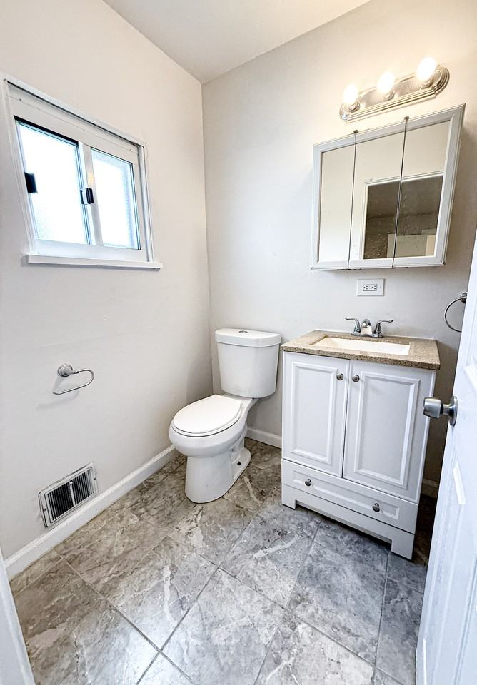1404 Wareman Ave #2 - Photo 7 of 8