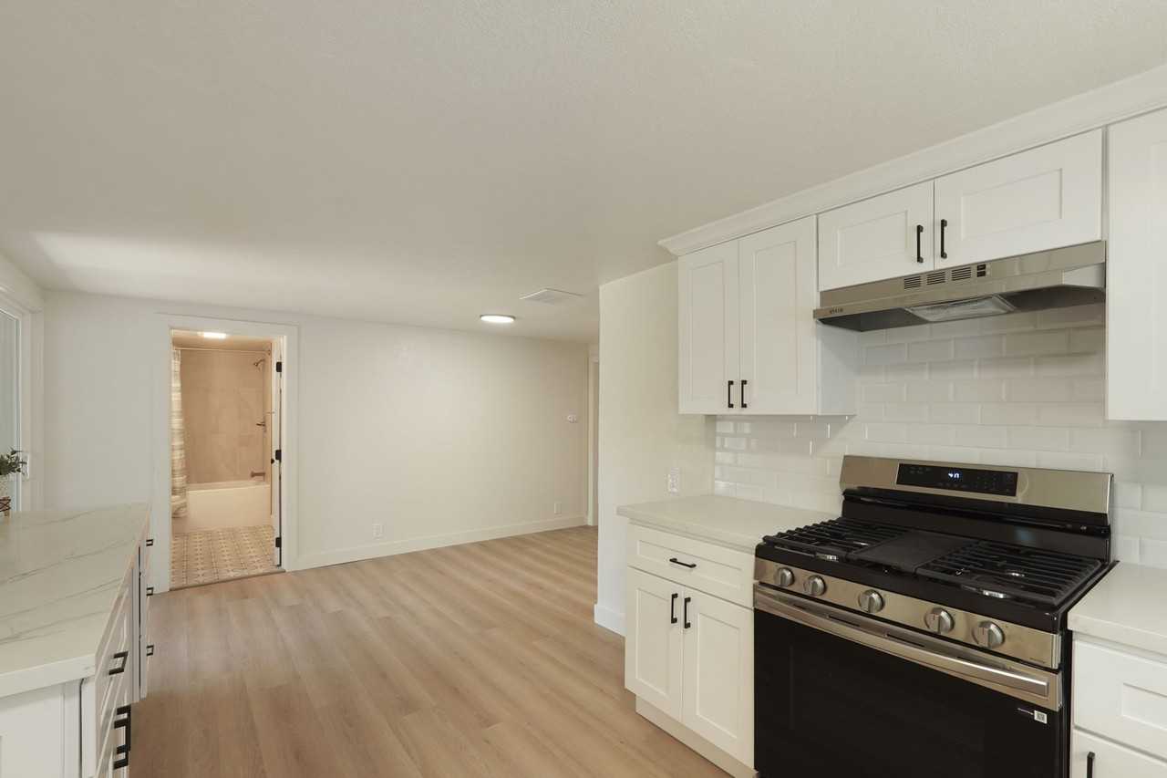 522 S Lincoln Way #NA - Photo 4 of 20