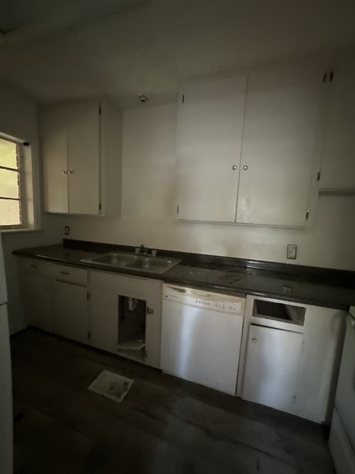 3844 Narrow Lane Rd #B - Photo 6 of 10