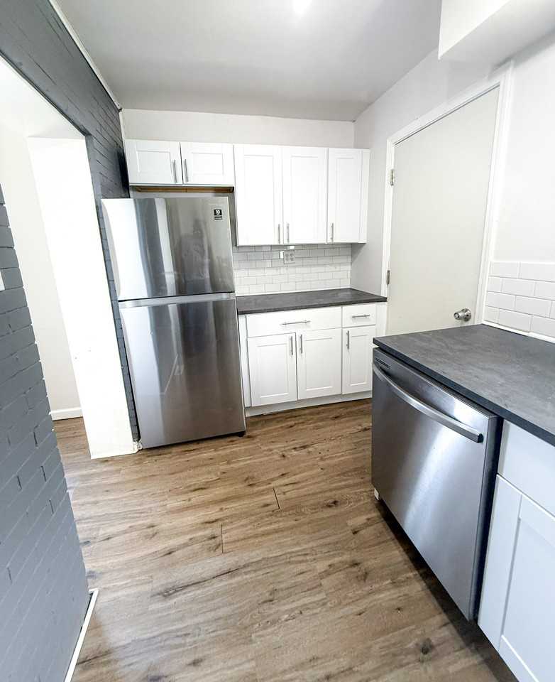 1404 Wareman Ave #1 - Photo 5 of 10