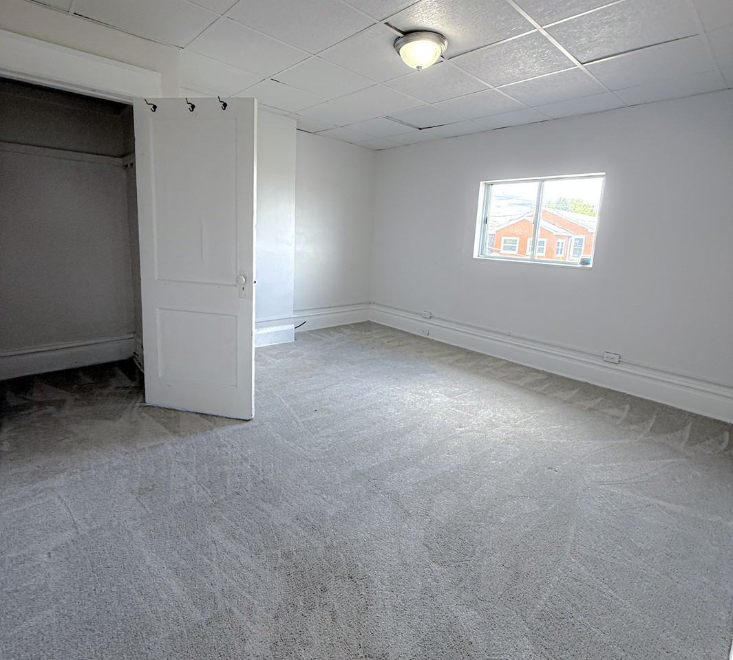1404 Wareman Ave #1 - Photo 6 of 10