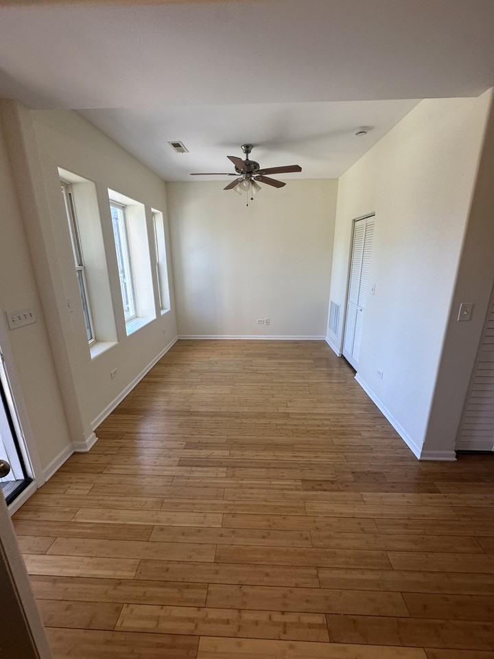 56 E 50th St #2 - Photo 4 of 6