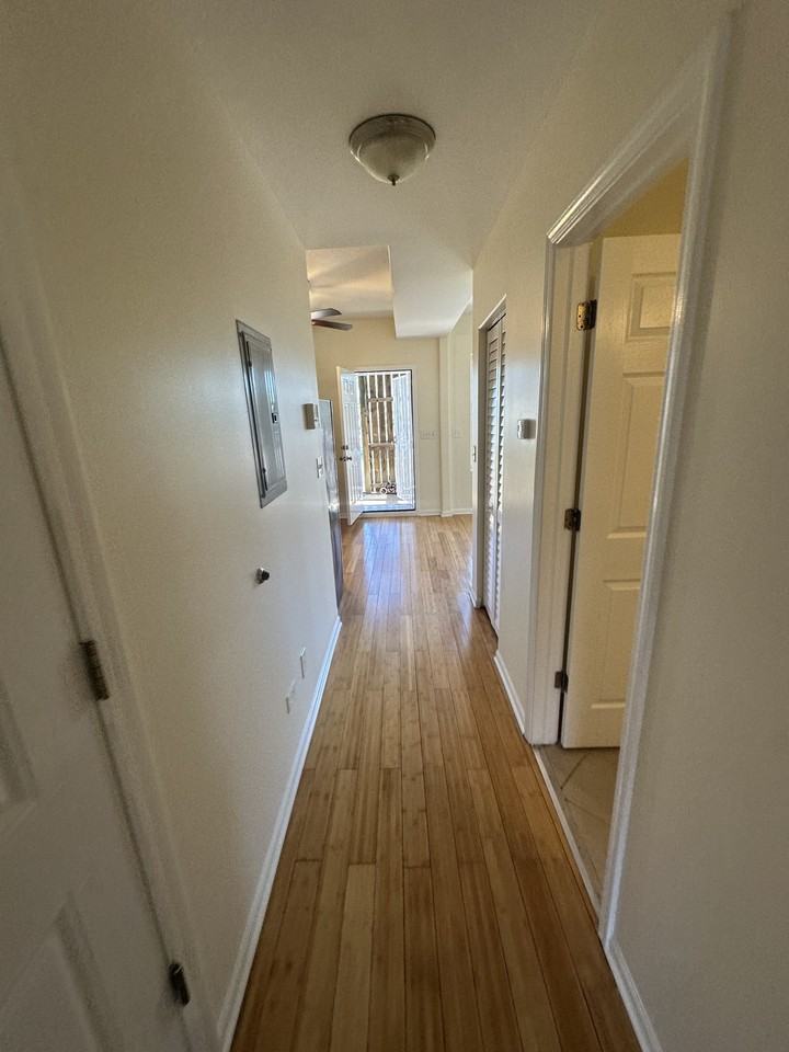 56 E 50th St #2 - Photo 5 of 6