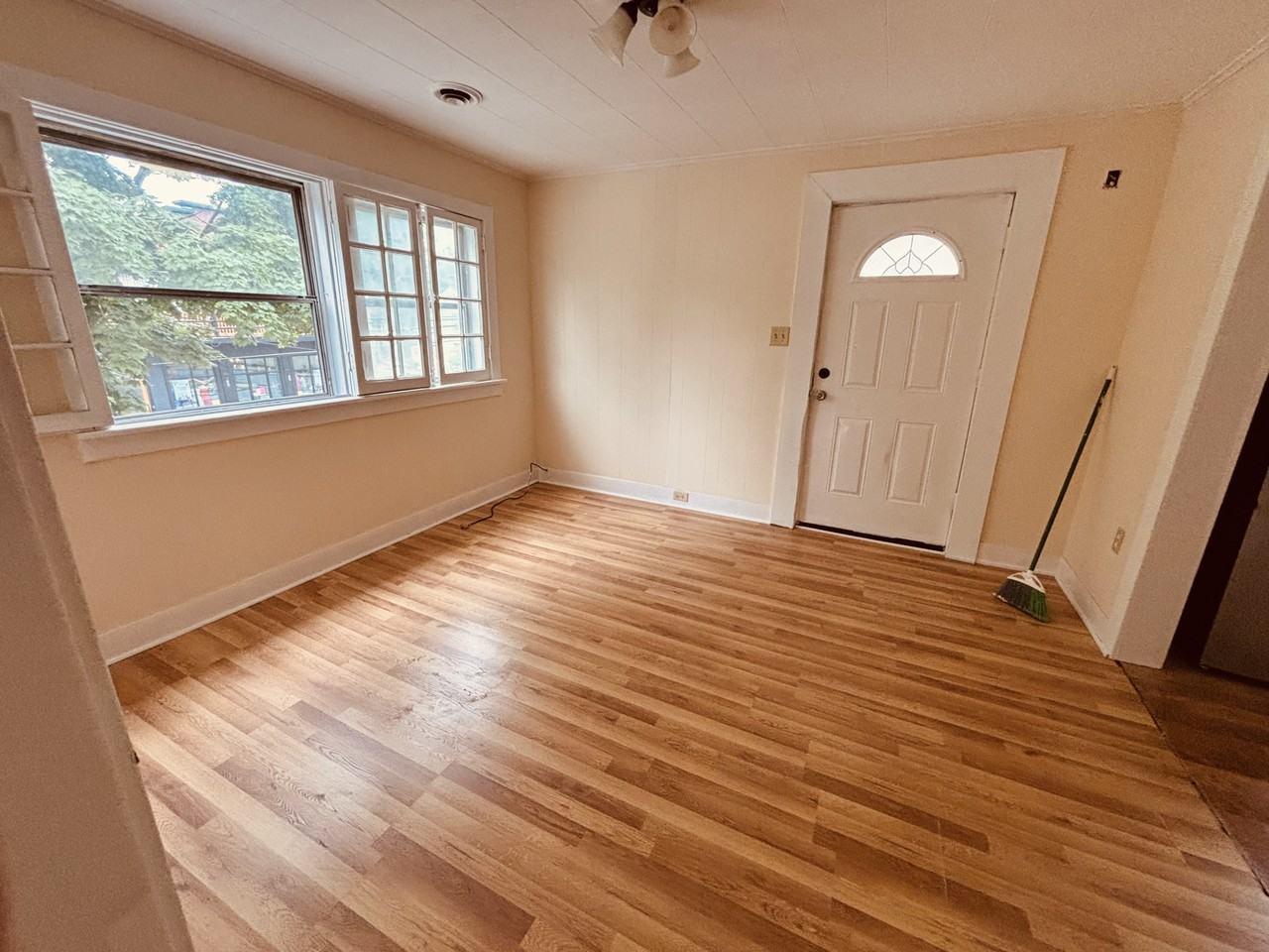 116 Bay St #3 - Photo 5 of 7