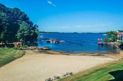 17811 Half Moon Ln #L - Photo 1 of 1