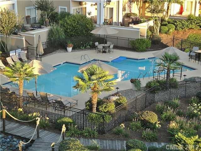 17811 Half Moon Ln #L - Photo 2 of 12