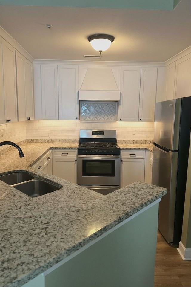 17811 Half Moon Ln #L - Photo 5 of 12