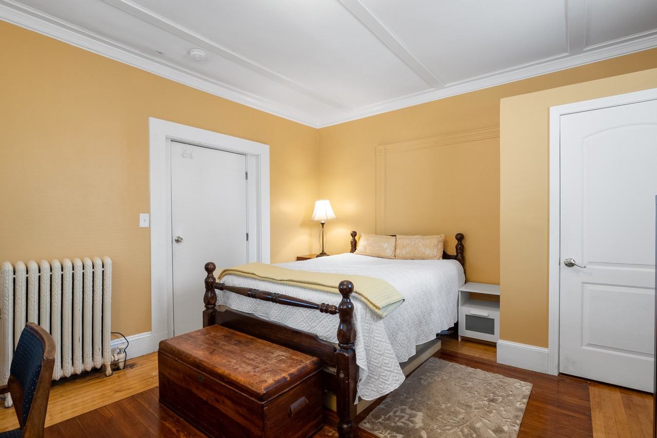 54 Chester Ave #1 - Photo 3 of 19
