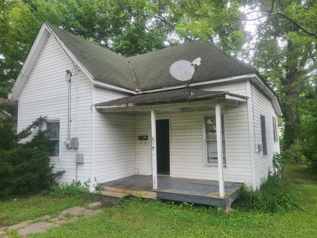 615 N Almond St #NA - Photo 2 of 13
