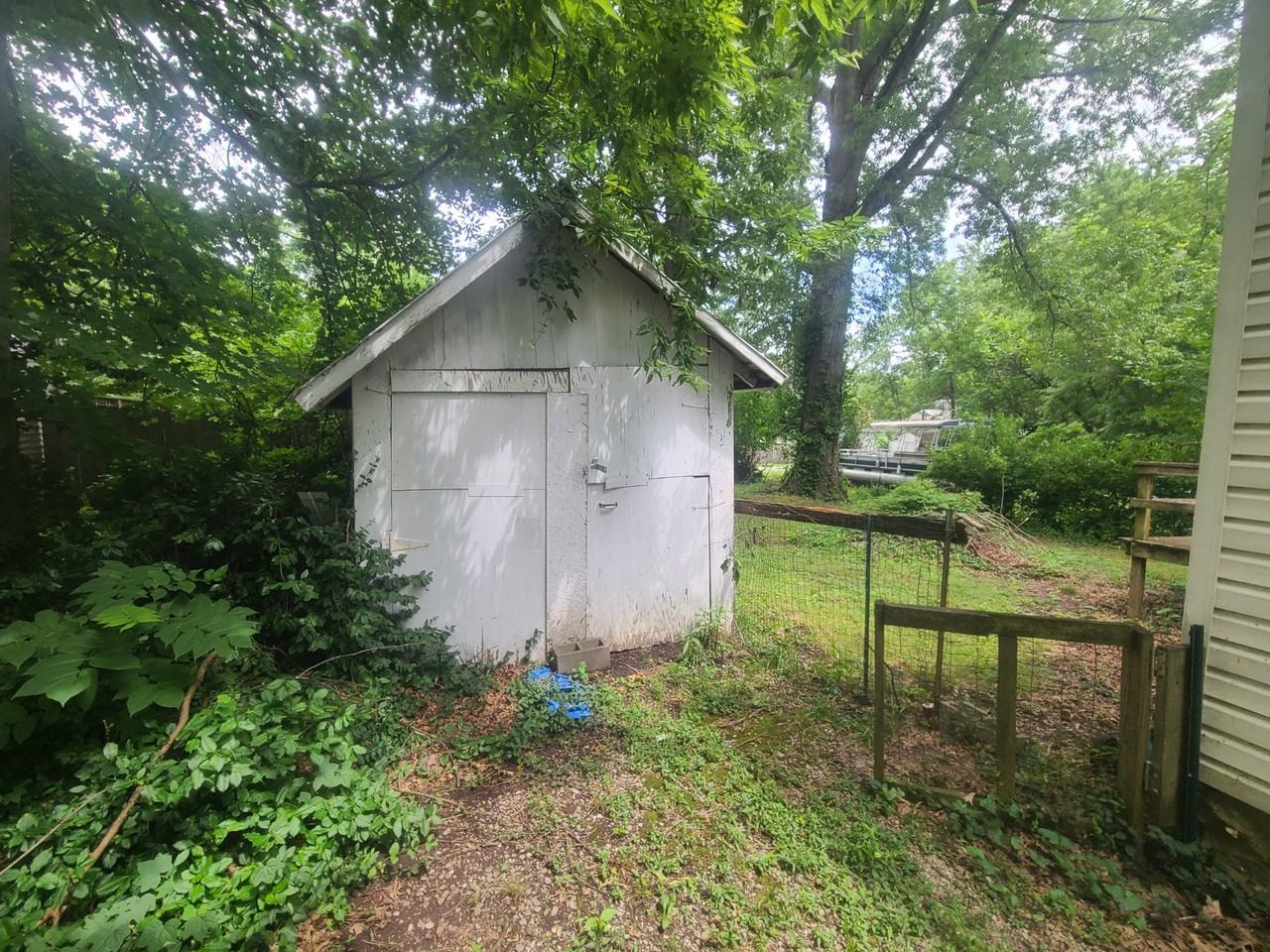 615 N Almond St #NA - Photo 3 of 13