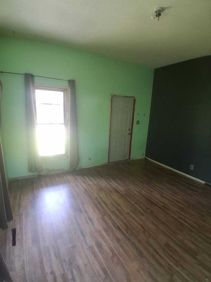 615 N Almond St #NA - Photo 4 of 13