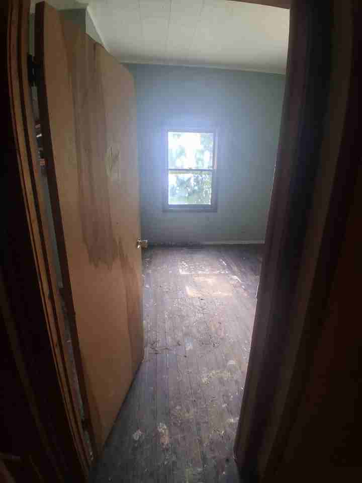 615 N Almond St #NA - Photo 7 of 13