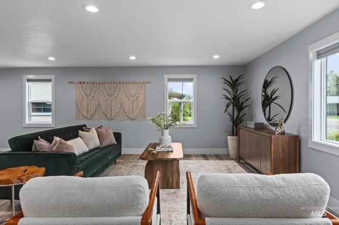 2043 S Leadville Ave #NA - Photo 3 of 25