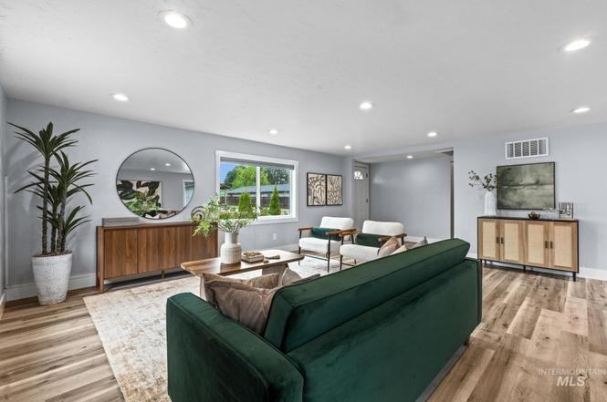 2043 S Leadville Ave #NA - Photo 5 of 25
