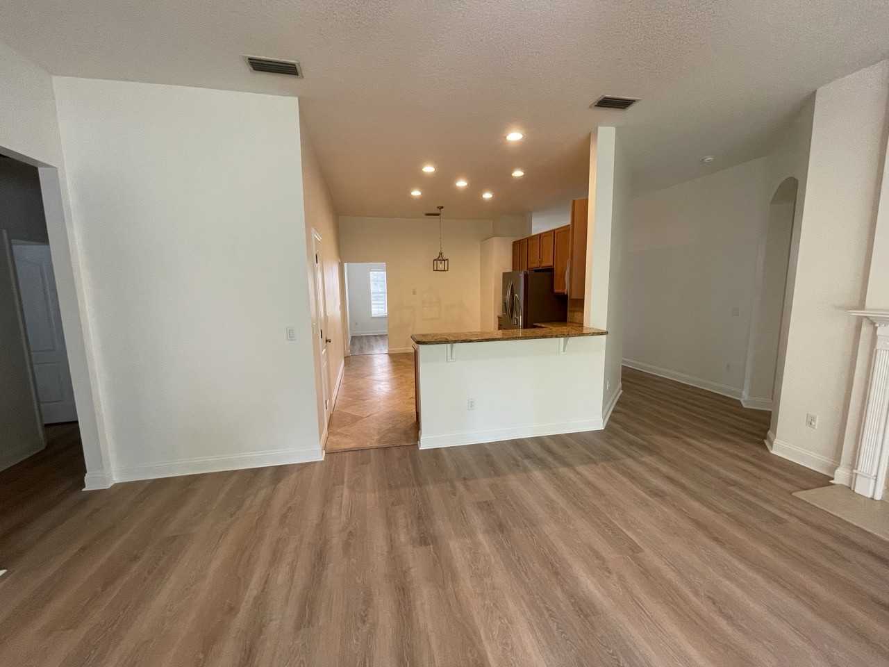 33380 Sunny Parke Cir #NA - Photo 5 of 19