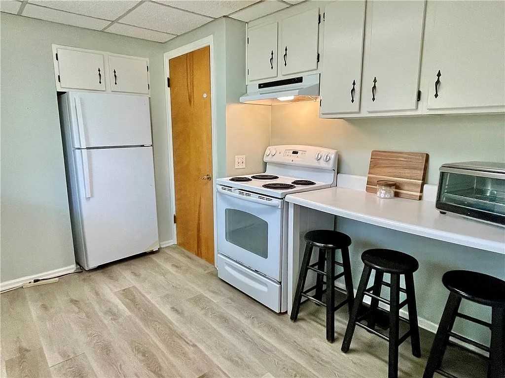137 Edgemont Rd #NA - Photo 4 of 11